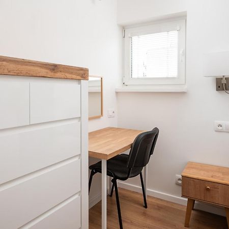 Krasinski Garden Comfort Apartment وارسو المظهر الخارجي الصورة