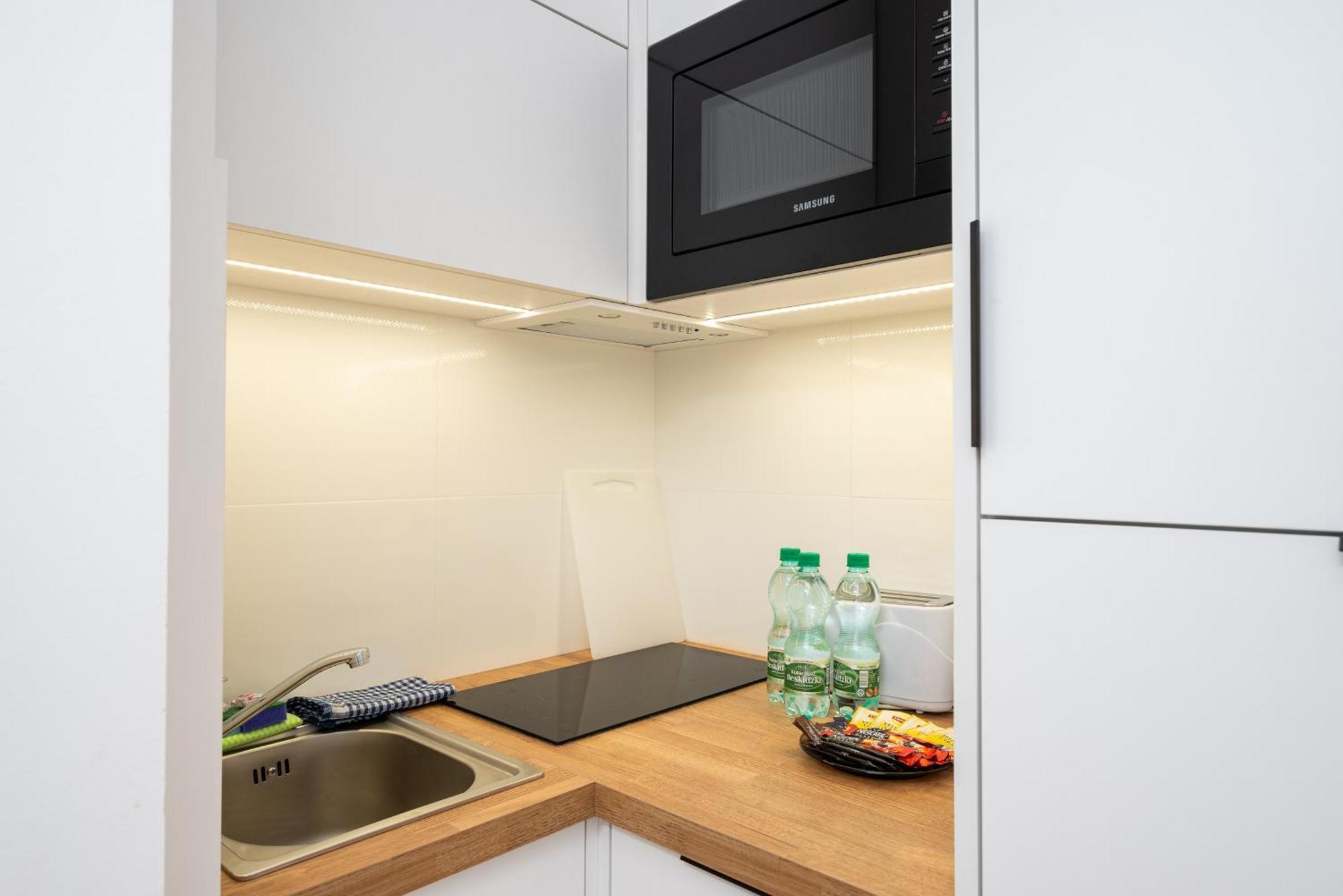 Krasinski Garden Comfort Apartment وارسو المظهر الخارجي الصورة
